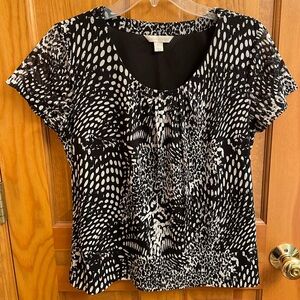 Laura Ashley L Petite Black and White Graphic Short Sleeve Blouse